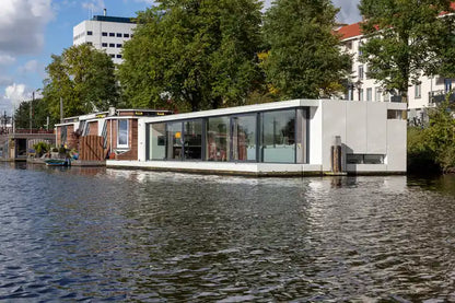 Modern Floating House - Model 360